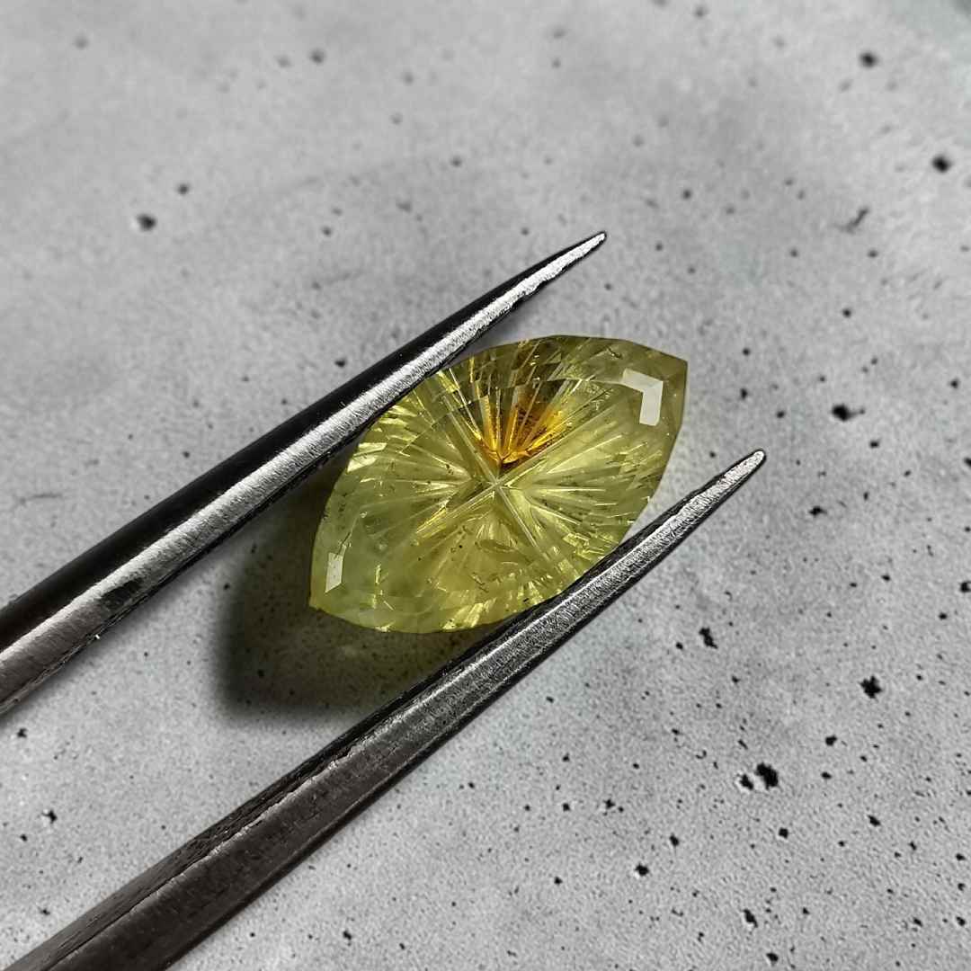Fantasy Cut Natūralus Montana Safyras 1.80 ct.