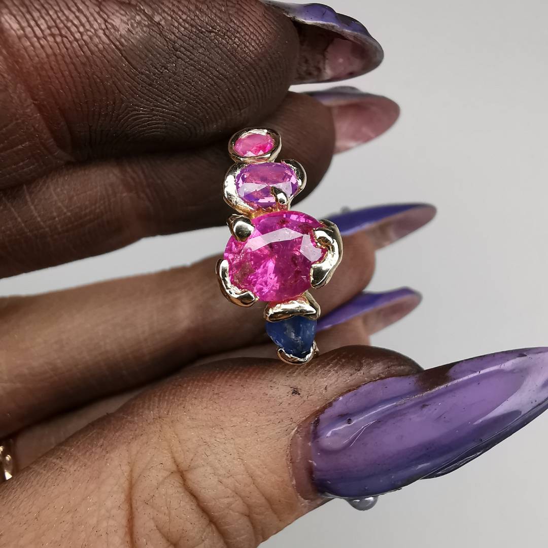 Yellow Gold Ring With Sapphires