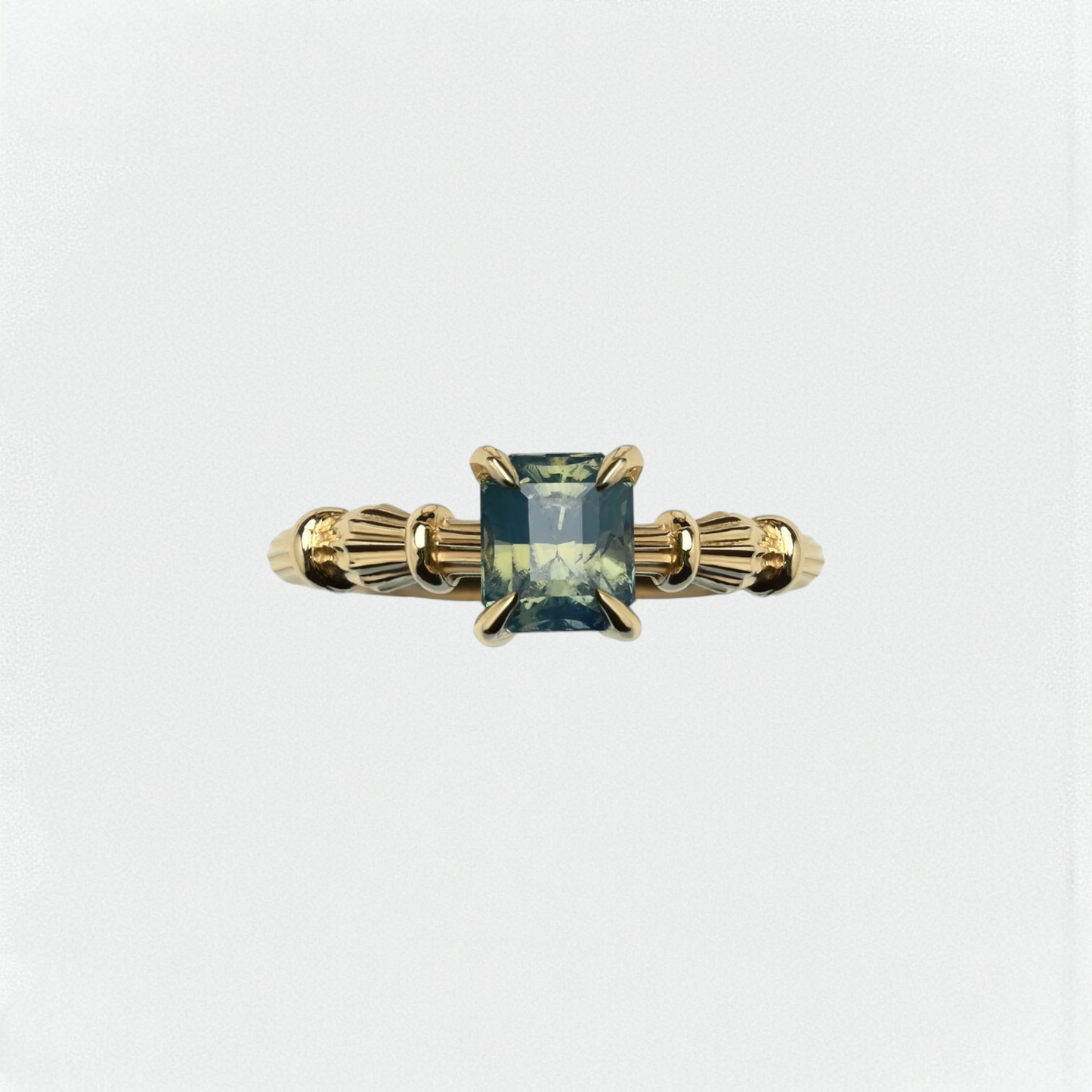 Column I Yellow Gold Ring With Sapphire