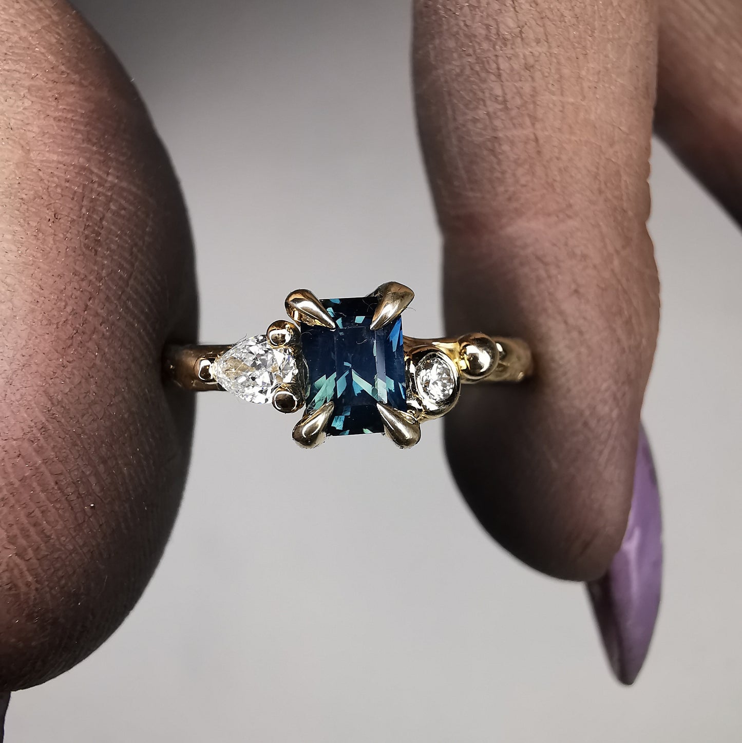 Yellow Gold Signature Ring With Sapphire & Lab. Grown And Natural Diamonds