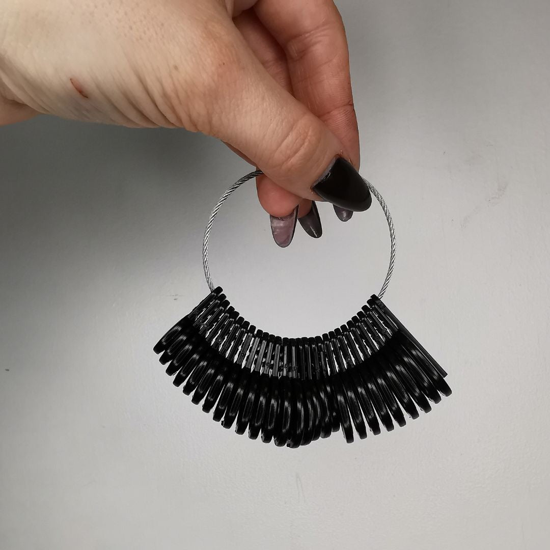 Nuosavas Pirštų Dydžių Matuoklis