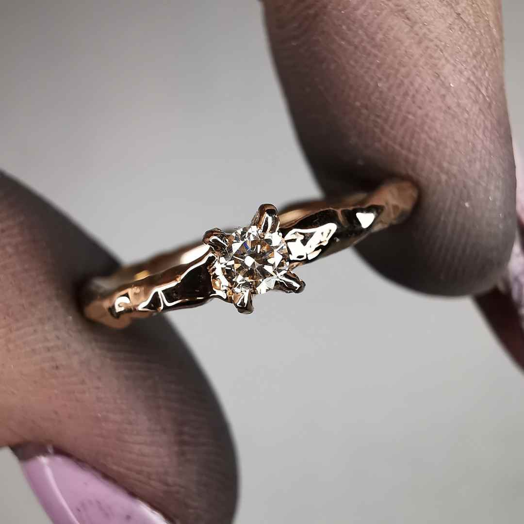 "Concrete" Rose Gold Ring With Champagne Diamond