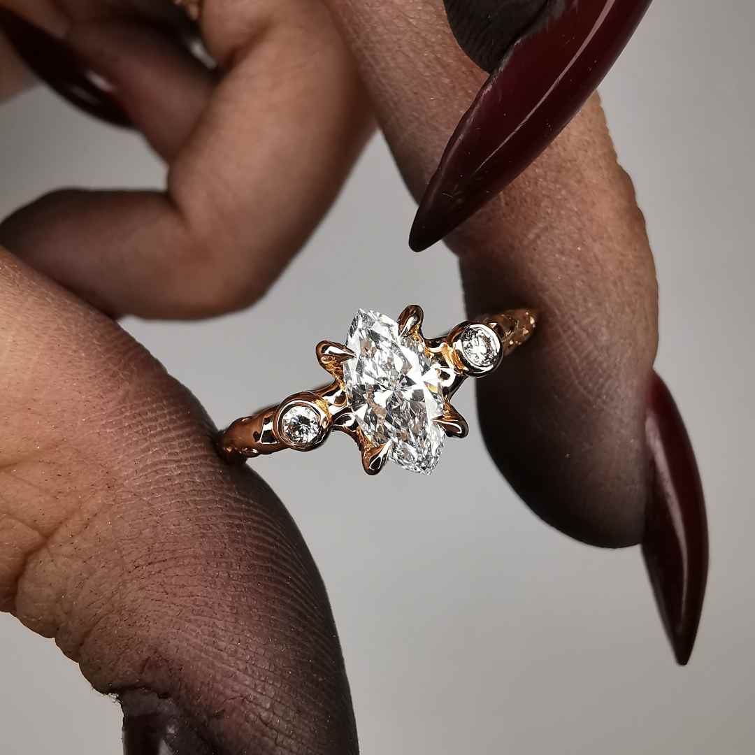 Rose Gold Ring With Lab. Grown Diamond & Natural Diamonds
