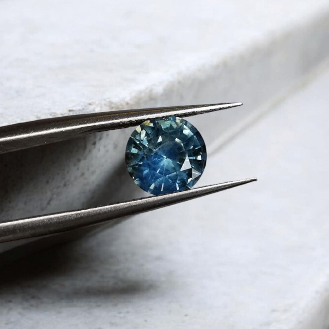 Sapphire 2 ct