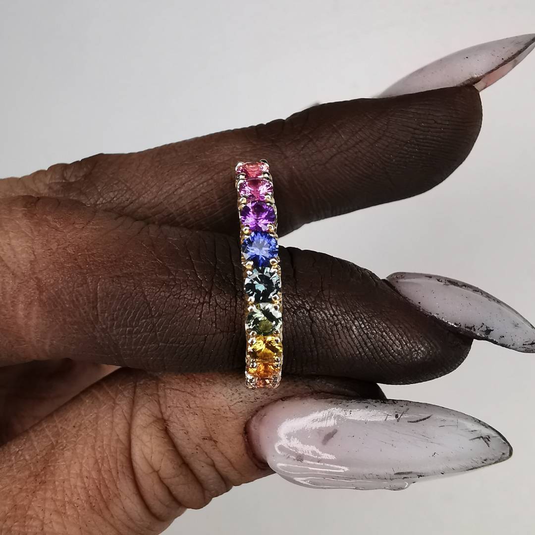 Geltono Aukso 1/2 Eternity Žiedas Su Safyrais