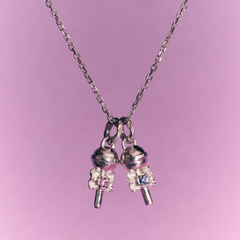 " Lollipop " Silver Necklace With 2,5mm Unheated Blue Or Pink Sapphires