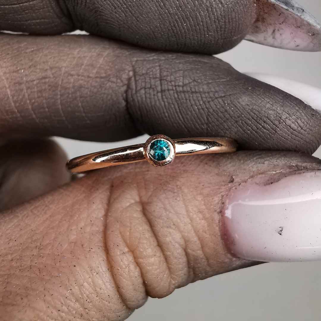 Rose Gold Signature Ring With 2.0 mm Grandidierite