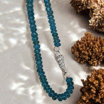 Autorinis Vėrinys Su Sidabro Detalėm Ir Apatitu