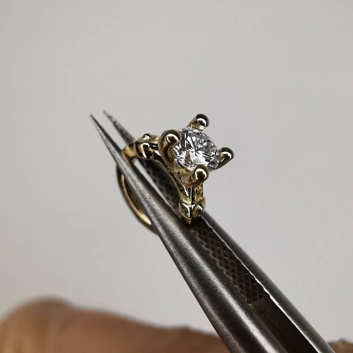Yellow Gold Charm & 3mm Lab. Diamond