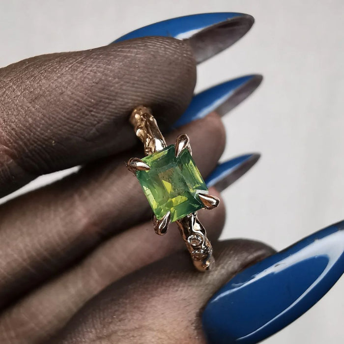 Rose Gold Green Sapphire & Lab. Diamonds Ring