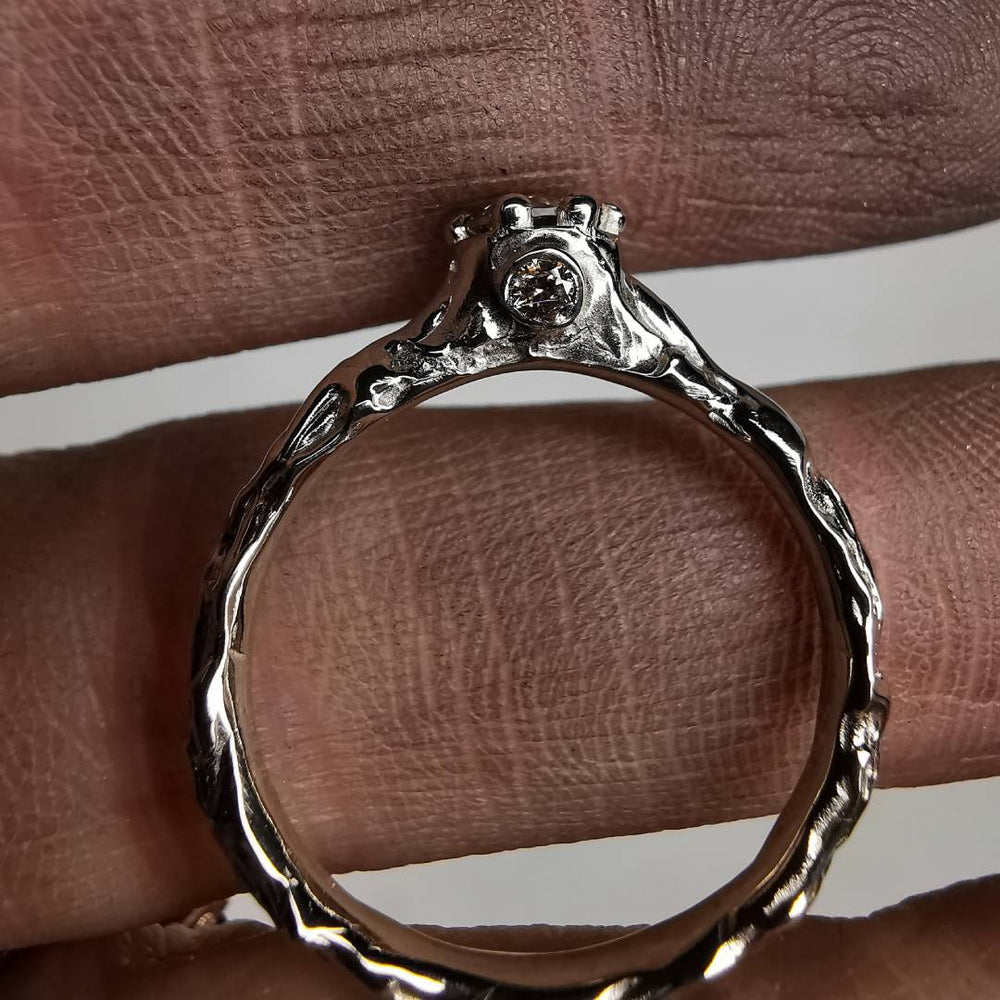 White Gold Ring With Natural Diamonds