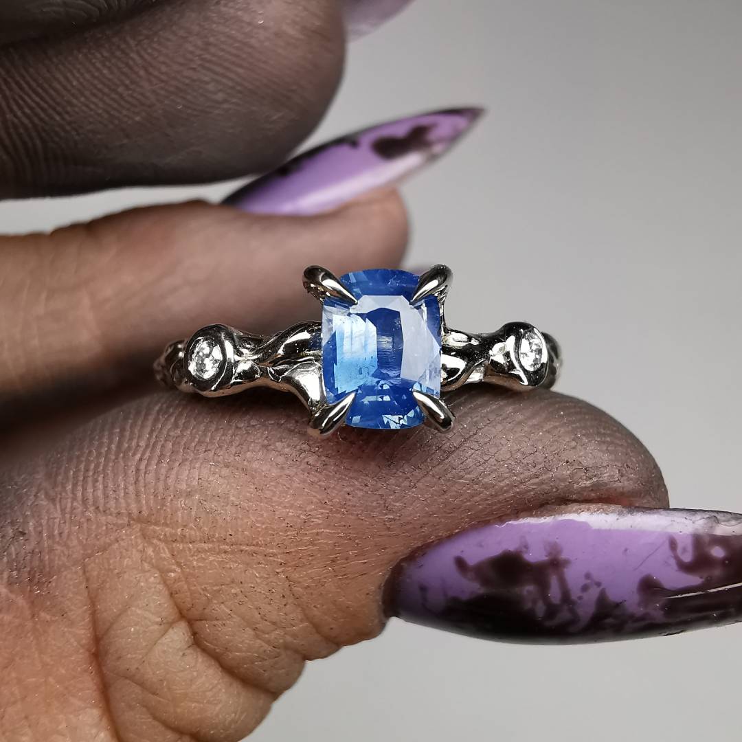 White Gold Signature Ring With Sapphire & Diamonds