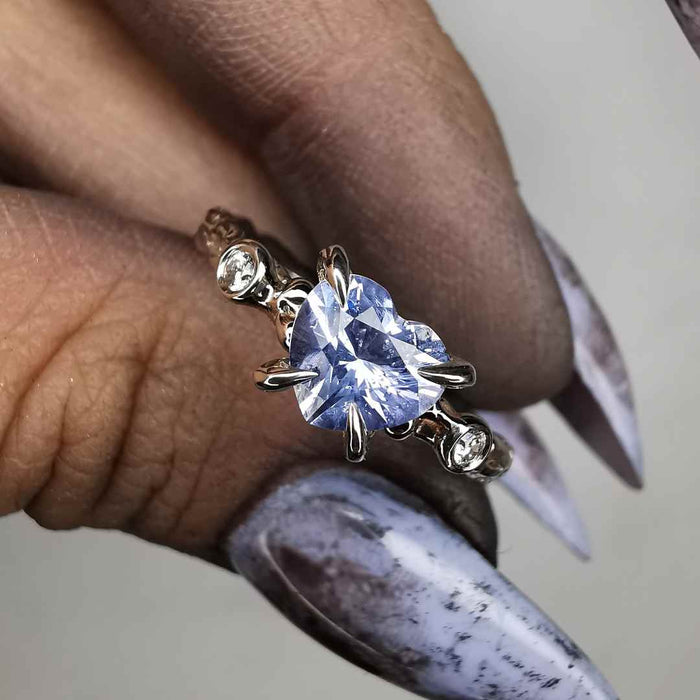 White Gold Ring With Blue Heart Sapphire & Diamonds