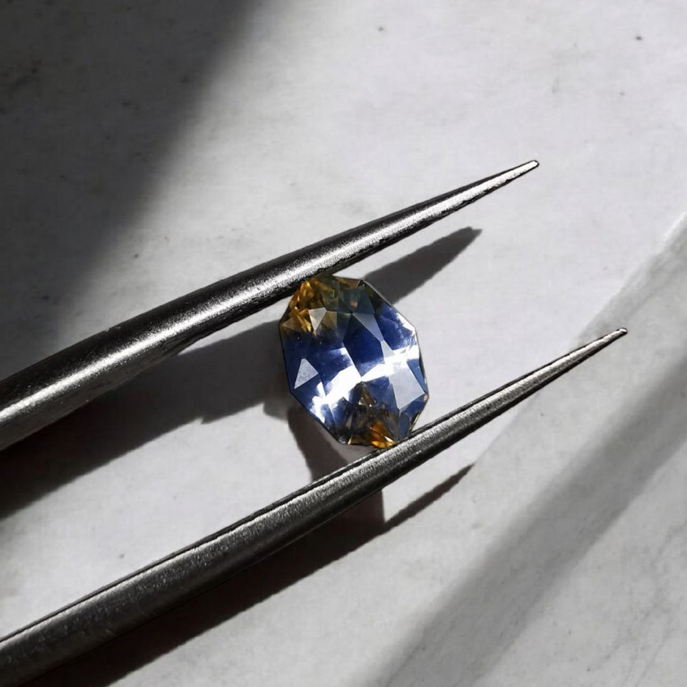 Sapphire 0.8 ct