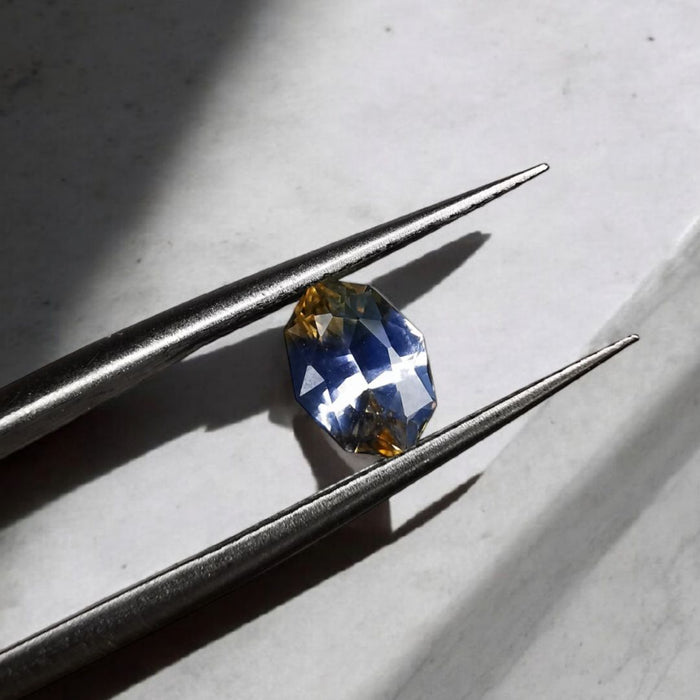 Sapphire 0.8 ct