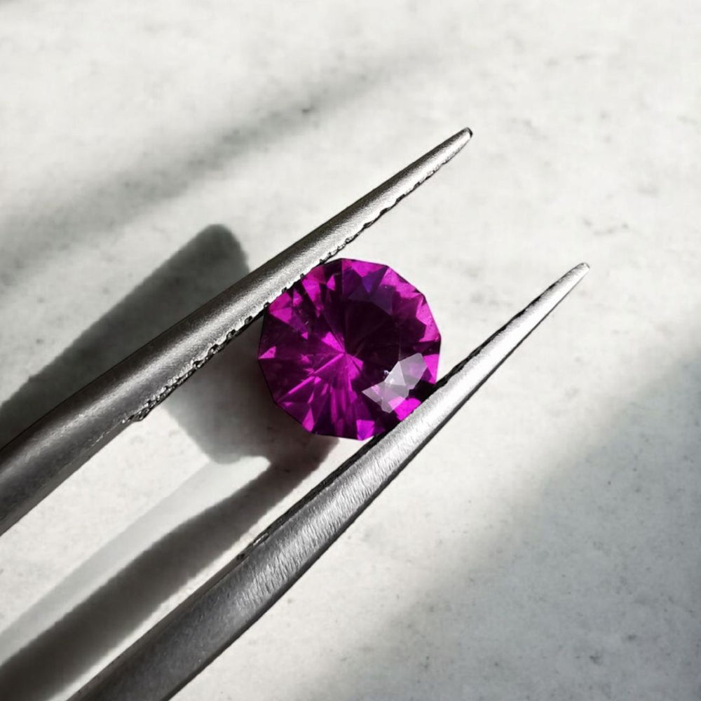 Sapphire 0.8 ct