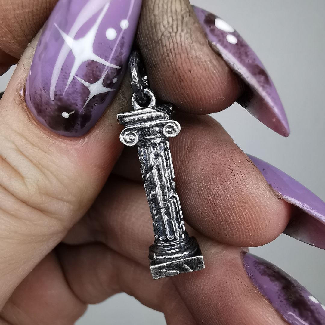 Silver Column Pendant With Silver Chain