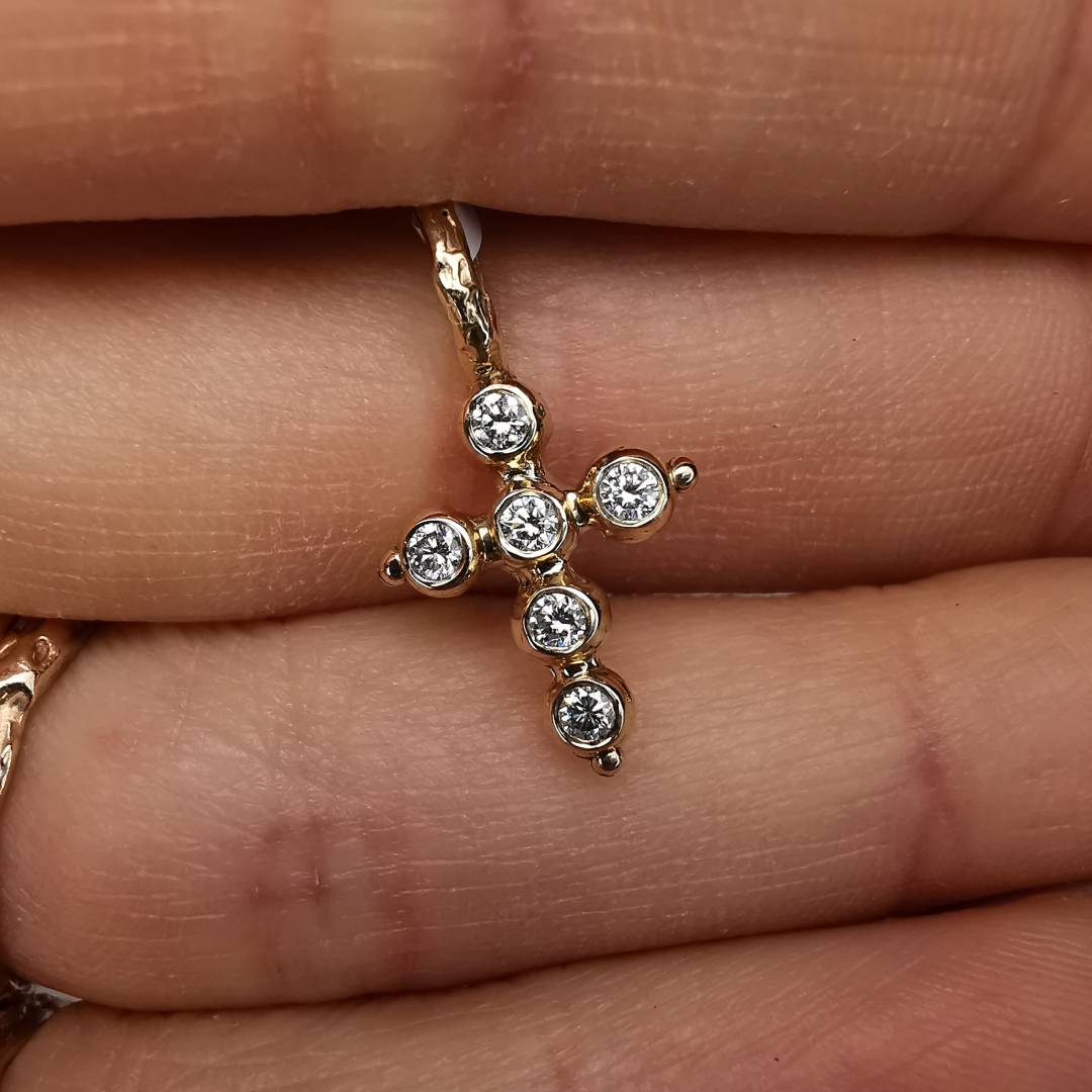 Yellow Gold Cross & Lab. Diamonds