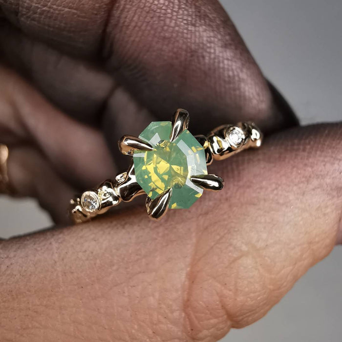 Yellow Gold Signature Ring With Sapphire & Diamonds