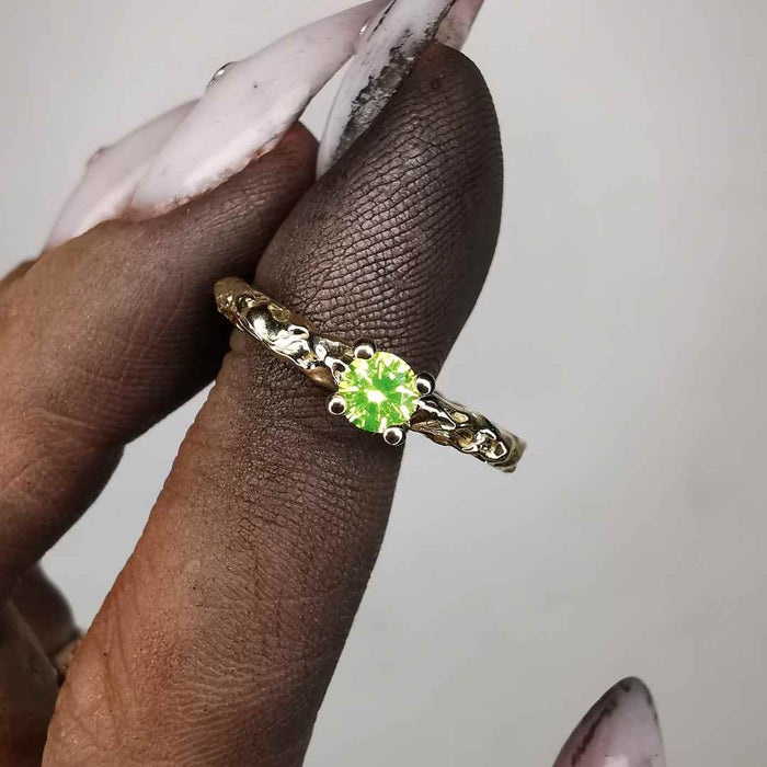 Yellow Gold Ring With LuAG Lab. Garnet