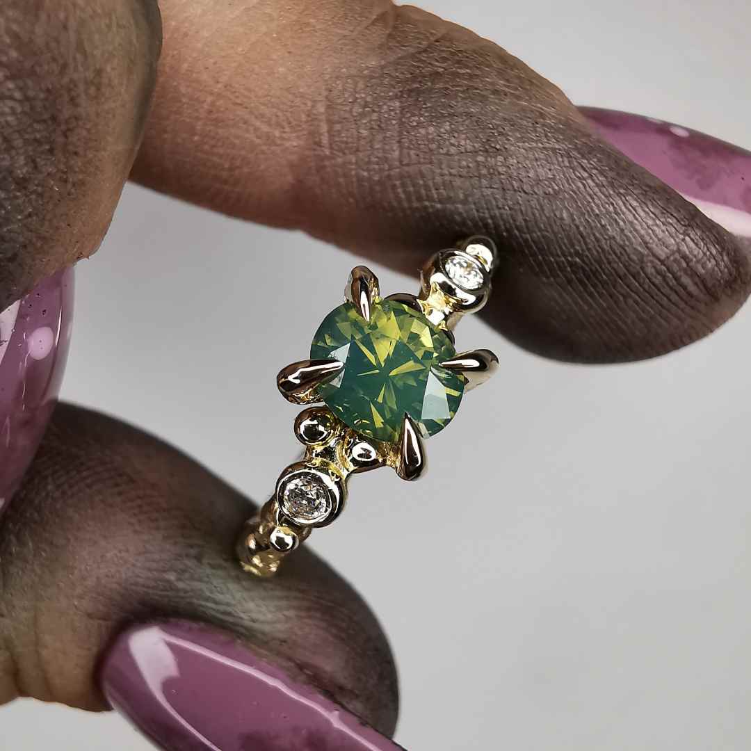 Yellow Gold Ring With Opalescent Sapphire & Diamonds