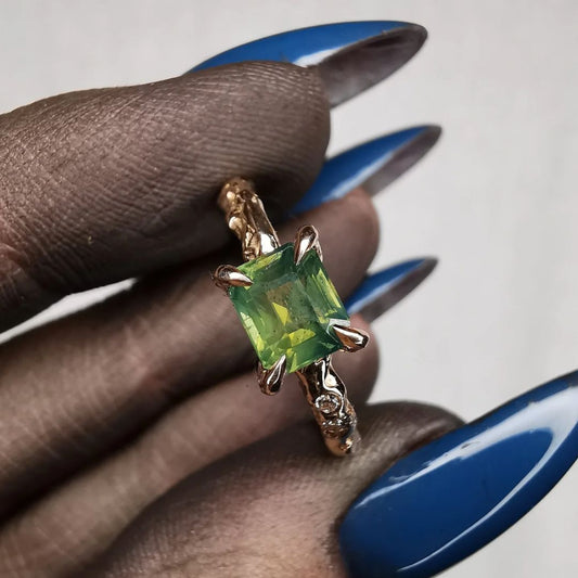 Rose Gold Green Sapphire & Lab. Diamonds Ring