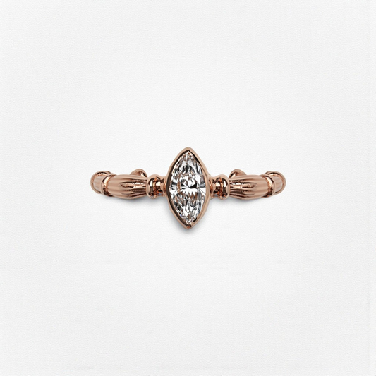 Column Markizė Raudono Aukso Žiedas Su Lab. Deimantu