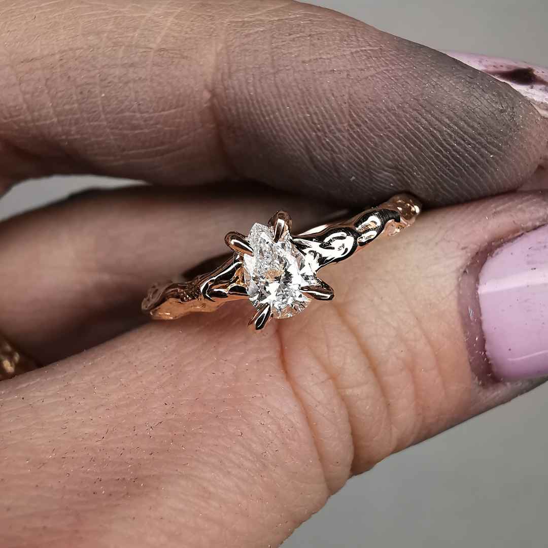 Rose Gold Signature Ring With Lab. Grown Diamond