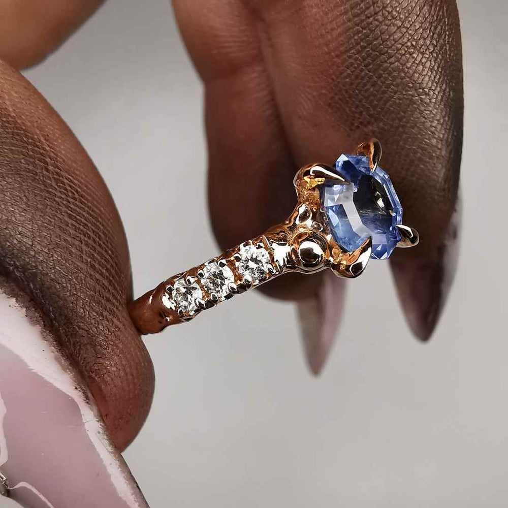 Rose Gold Ring With Blue Sapphire & Diamonds