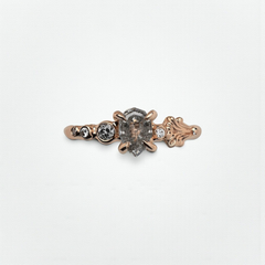 Column Rose Gold Ring With Natural Diamonds