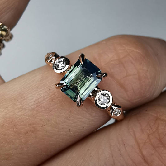 Rose Gold Ring With Sapphire & Diamonds