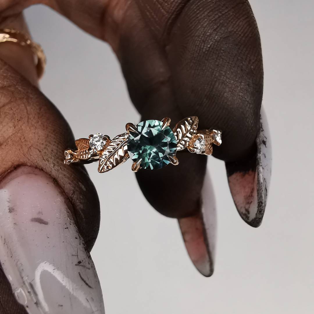 Rose Gold Ring With Sapphire & Diamonds