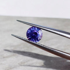 Sapphire 0.8 ct