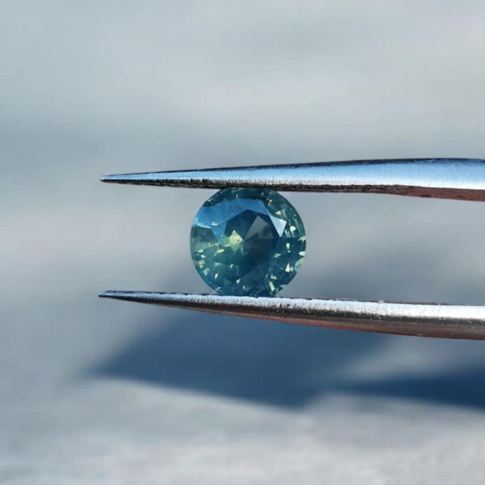 Sapphire 1.1 ct