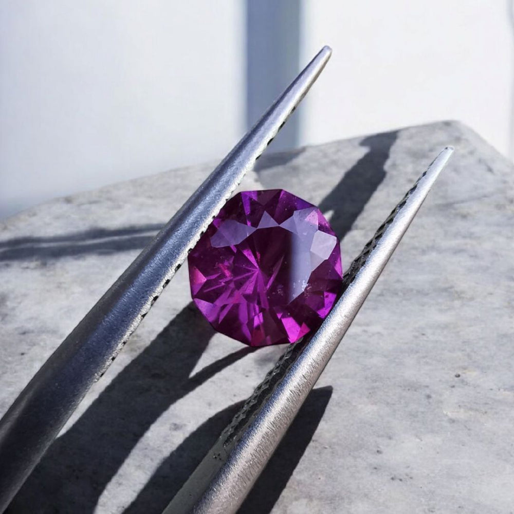 Sapphire 0.8 ct