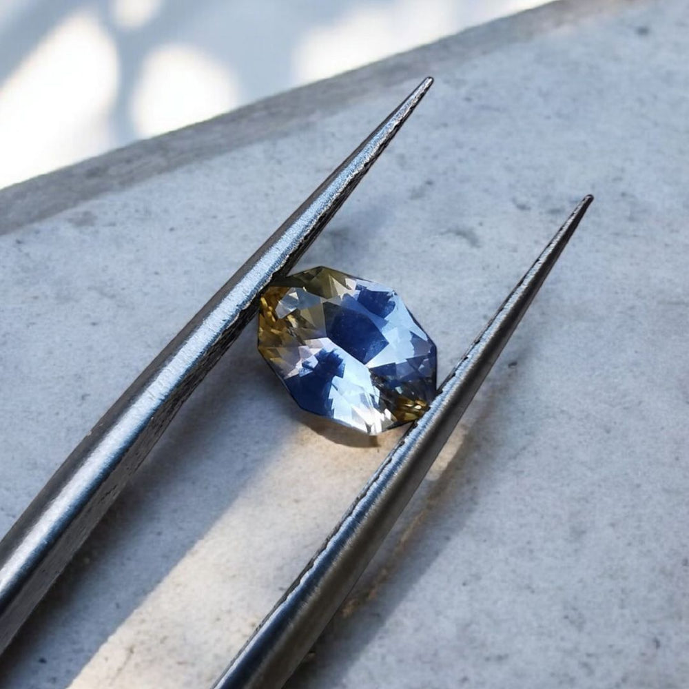 Sapphire 0.8 ct