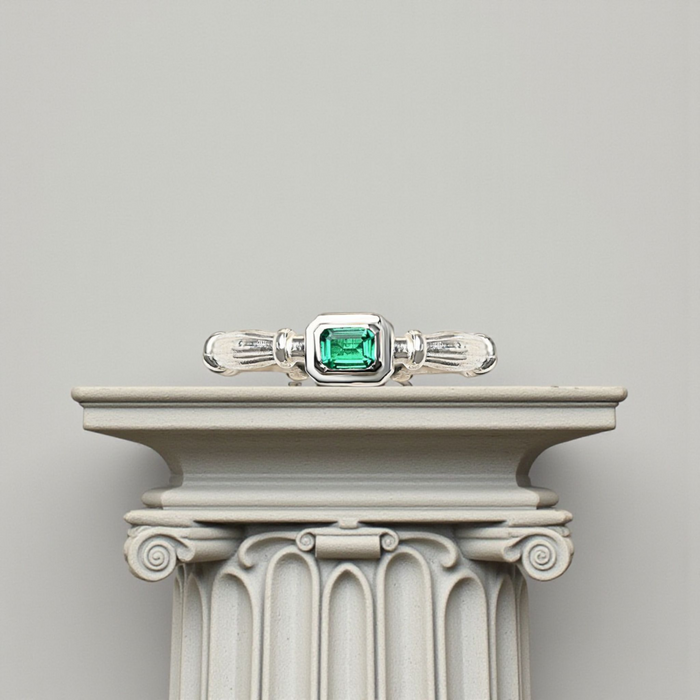Silver Column  Midi Ring With 3mm Lab. Emerald
